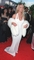 Zpěvačka Britney Spearsová se objevila na cenách Grammy v roce 2000 v tomto bílém modelu a kožešině.
