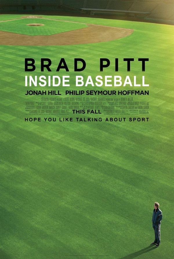 Brad Pitt na baseballu. (Moneyball).