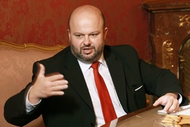 Bývalý ministr vnitra Martin Pecina zastupoval v Turecku zájmy stojírenského kolosu z Vítkovic.