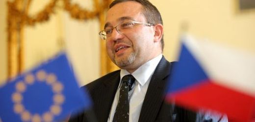 Ministr školství Josef Dobeš má s evropskými penězi dlouhodobý problém.