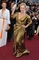 Meryl Streepová sladila barvu šatů se zlatou soškou. Nejspíš tušila, jak slavnostní večer dopadne.