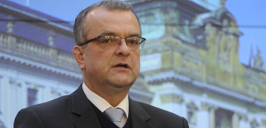Současná podoba valorizací je neufinancovatelná, varuje ministr financí Miroslav Kalousek.