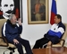 Venezuelský prezident Hugo Chávez (vpravo) při setkání s Fidelem Castrem na Kubě. Chávez zde prodělal operaci, po níž se úspěšně zotavuje. (Foto: ČTK/AP)