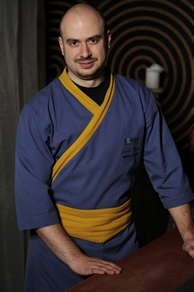 Jaroslav Bednář je mistrem suši v restauraci Soho.