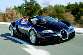 Šlágrem autosalonu v Ženevě je roadster Bugatti Veyron Grand Sport Vitesse.