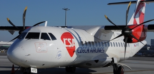 České aerolinie si letku vrtulových letadel ATR ponechají.