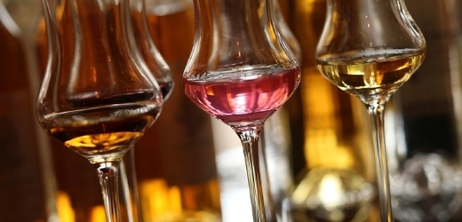Moravský vinař Josef Valihrach z Krumvíře na Břeclavsku získal čtvrté místo na světové přehlídce vín odrůdy Chardonnay ve Francii.