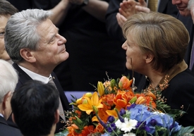 Kancléřka Angela Merkelová a nový prezident Joachim Gauck.