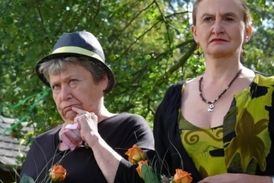 Lillian Malkina a Eva Holubová.