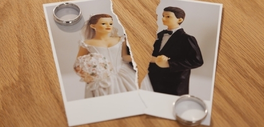 Rozvodem skončí každým rokem v Česku 30 tisíc manželství.