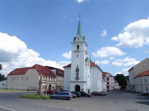 Kostel v Trmicích je k mání za osm milionů korun.