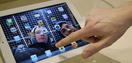 Novinka Applu iPad 3 byla během dne uvedení vyprodána na mnoha místech v Česku.