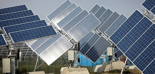 Vysoká poruchovost solárních panelů trápí investory (ilustrační foto).