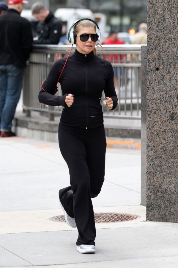 Zpěvačka Fergie běhá ráda v rušných ulicích New Yorku.