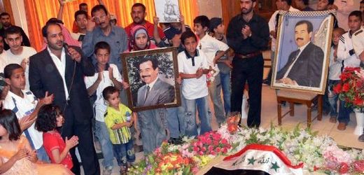 Irácké vládě není po chuti rostoucí příliv návštěvníků u hrobu Saddáma Husajna.