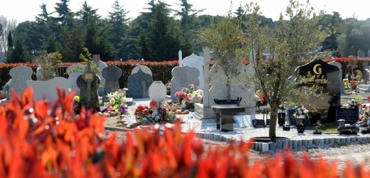 Hřbitov na předměstí Toulouse, kde byl nakonec Merah pohřben.