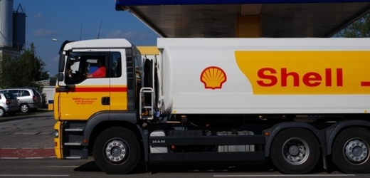 Němečtí politici táhnou proti Shellu.