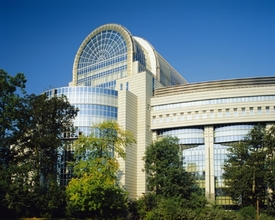 Budova Evropského parlamentu v Bruselu.