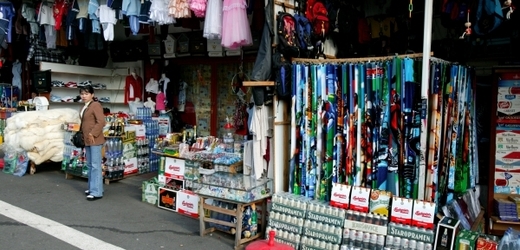 Celníci požadovali po vietnamských trhovcích úplatky (ilustrační foto).