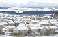 Ve skotském Aberdeenshiru napadl v úterý sníh. Místní obyvatelé se probudili do krupobití jen několik dní poté, co tu vládly rekordně vysoké teploty. (Foto: profimedia.cz)