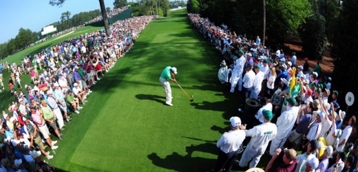 Tigera Woodse sladovaly v tréninkovém kole tisíce diváků.