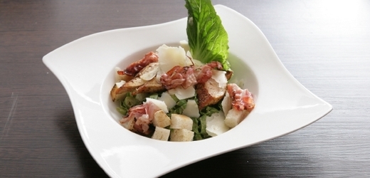 Zásadní je pro přípravu salátu Caesar římský salát.