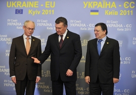 Kvůli věznění opoziční vůdkyně se Brusel zdráhá plácnout si s Kyjevem na asociační dohodu.