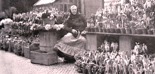 Pražská květinářka o Velikonocích 1912.