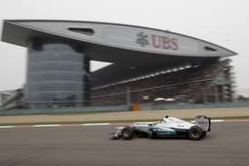 Nico Rosberg s mercedesem ve Velké ceně Číny.