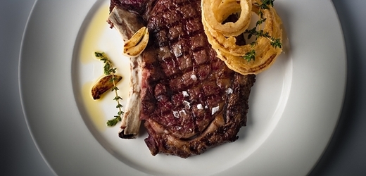 Steak z pražské restaurace Cowboys, který připravil Zdeněk Lacman.