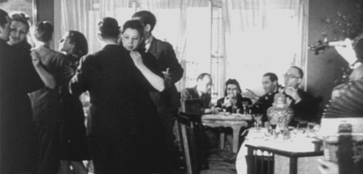 Inscenované záběry "šťastných a dobře se bavících" Židů ve varšavském ghettu měly Němcům posloužit k antisemitské propagandě. Dokument Nedokončený film se je pokouší konfrontovat s tehdejší realitou.