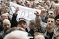 Centrem Břeclavi 22. dubna odpoledne pochodovali účastníci demonstrace za zbitého patnáctiletého chlapce.