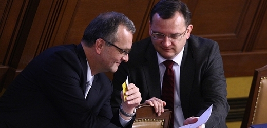 Ministr financí Miroslav Kalousek (TOP 09) a premiér Petr NEčas (ODS) (ilustrační foto).