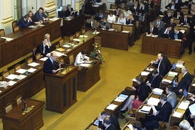 Český parlament se "hodil marod" (ilustrační foto).