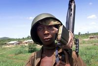 Ozbrojenec z Guineje-Bissau. 