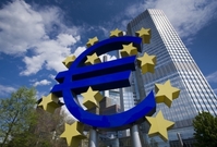 Evropská centrální banka napumpovala do ekonomiky bilion eur.