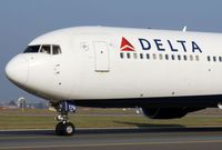 Americké aerolinky Delta Air Lines kupují ropnou rafinerii. Chtějí tak ušetřit náklady na paliva.