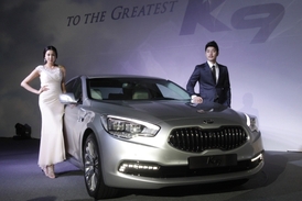 Slavnostní uvedení modelu Kia K9 na korejský trh.