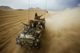Nizozemští vojáci na jihu Afghánistánu. 