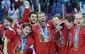 Máme bronz! Hokejisté Česka slaví zisk třetího místa, které jim přihrálo vítězství 3:2 nad Finskem.  (Foto: Michal Doležal/ČTK)