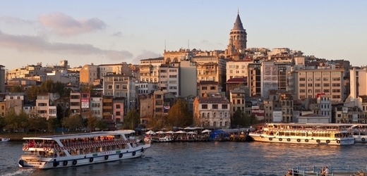 Istanbul v zátoce Zlatý roh.