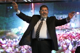 Muhammad Mursí zaskočil za původního kandidáta bratrstva, jehož vyřadila volební komise.