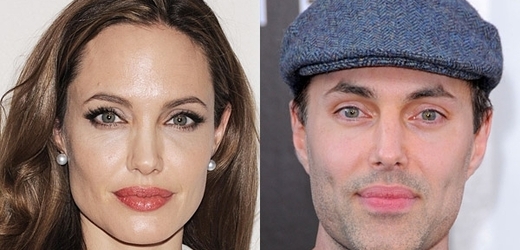 Angelina Jolie s bratrem Jamesem .