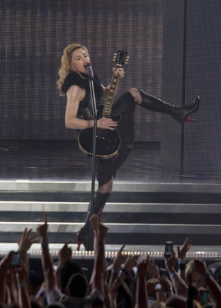 Madonna si koncert užívá.