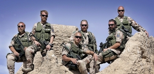 Švédští vojáci v Afghánistánu. Chybí jim prý kolegové cizího původu...