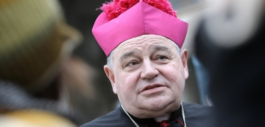 Kardinál Dominik Duka kritizoval výstupy komunistických poslanců.