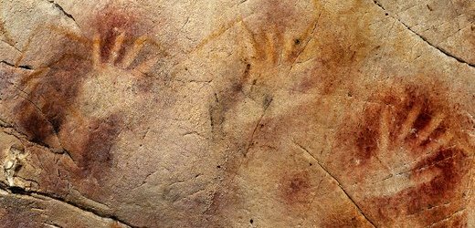 Negativní otisky dlaní v jeskyni El Castillo jsou staré nejméně 37 300 let. Zanechali je tam neandertálci?