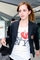 Emma Watsonová byla zachycena na letišti Heathrow v Londýně poté, co přiletěla z New Yorku, kde studuje.