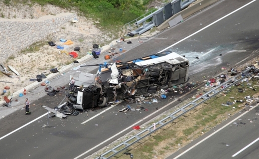Autobus havaroval v pátek na dálnici v Chorvatsku.