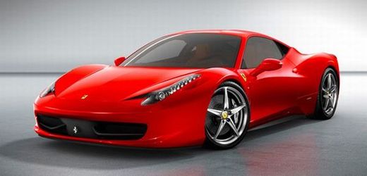 Úspěšný model automobilky - Ferrari 458 Italia.